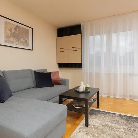 Karmelicka By Renters *